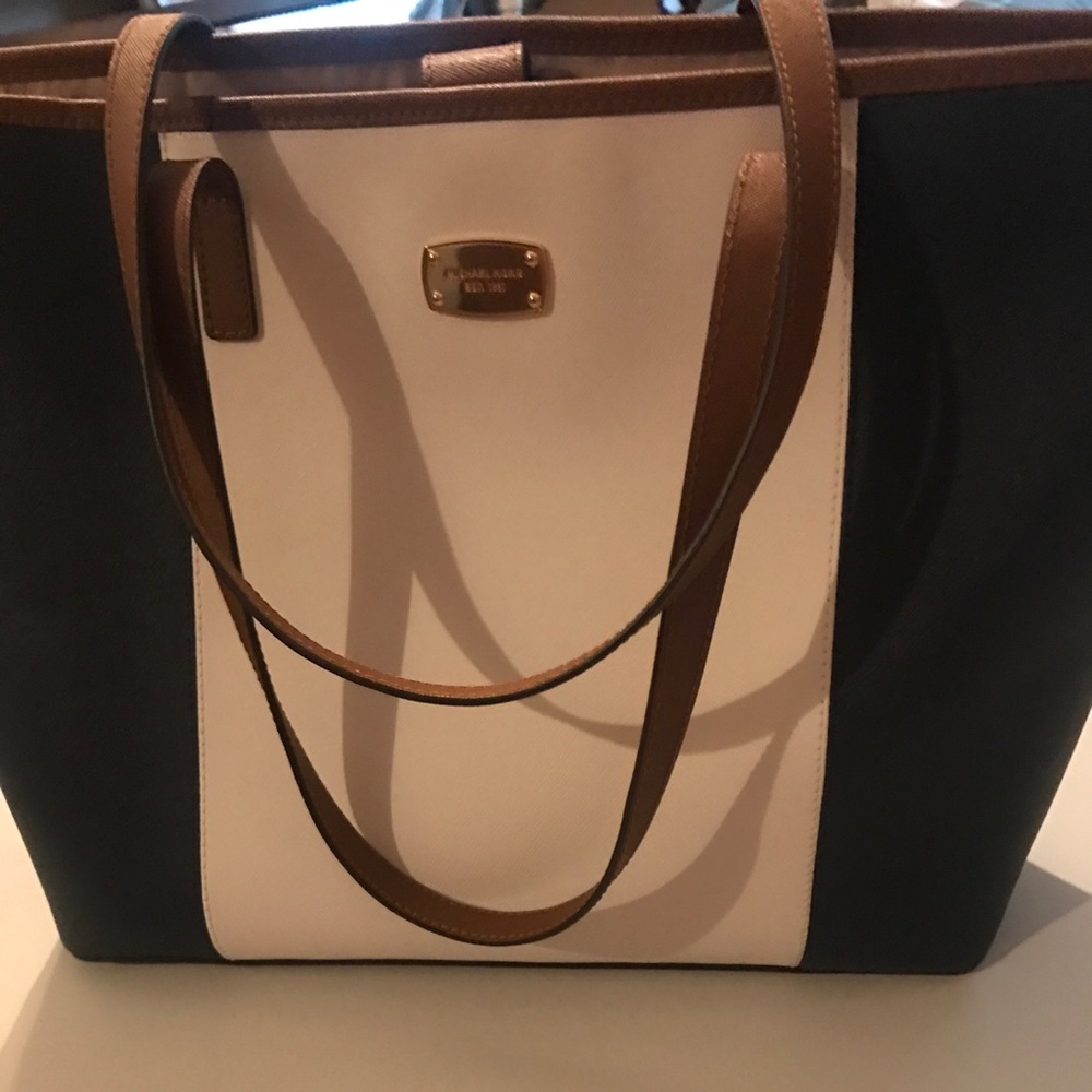 Michael kors tote